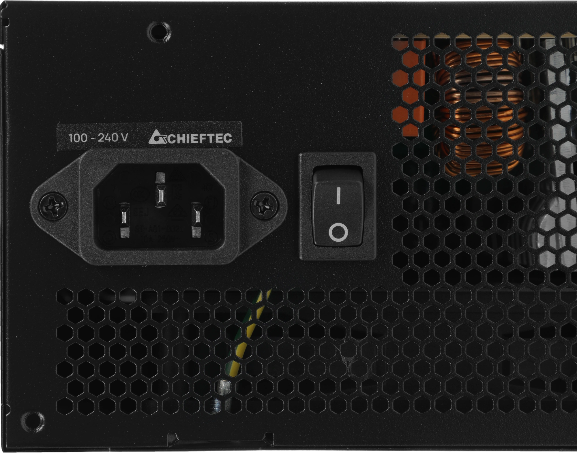 Блок питания Chieftec ATX 600W CORE BBS-600S 80+ gold 24pin APFC 120mm fan 6xSATA RTL