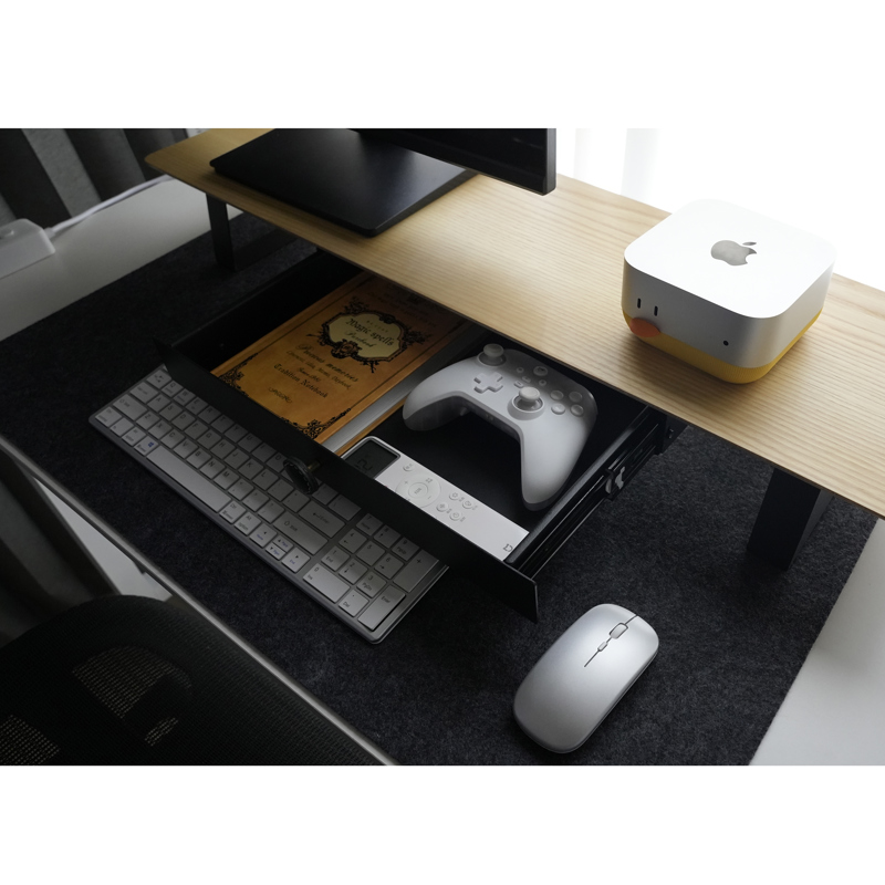 Geek Nook 20240400