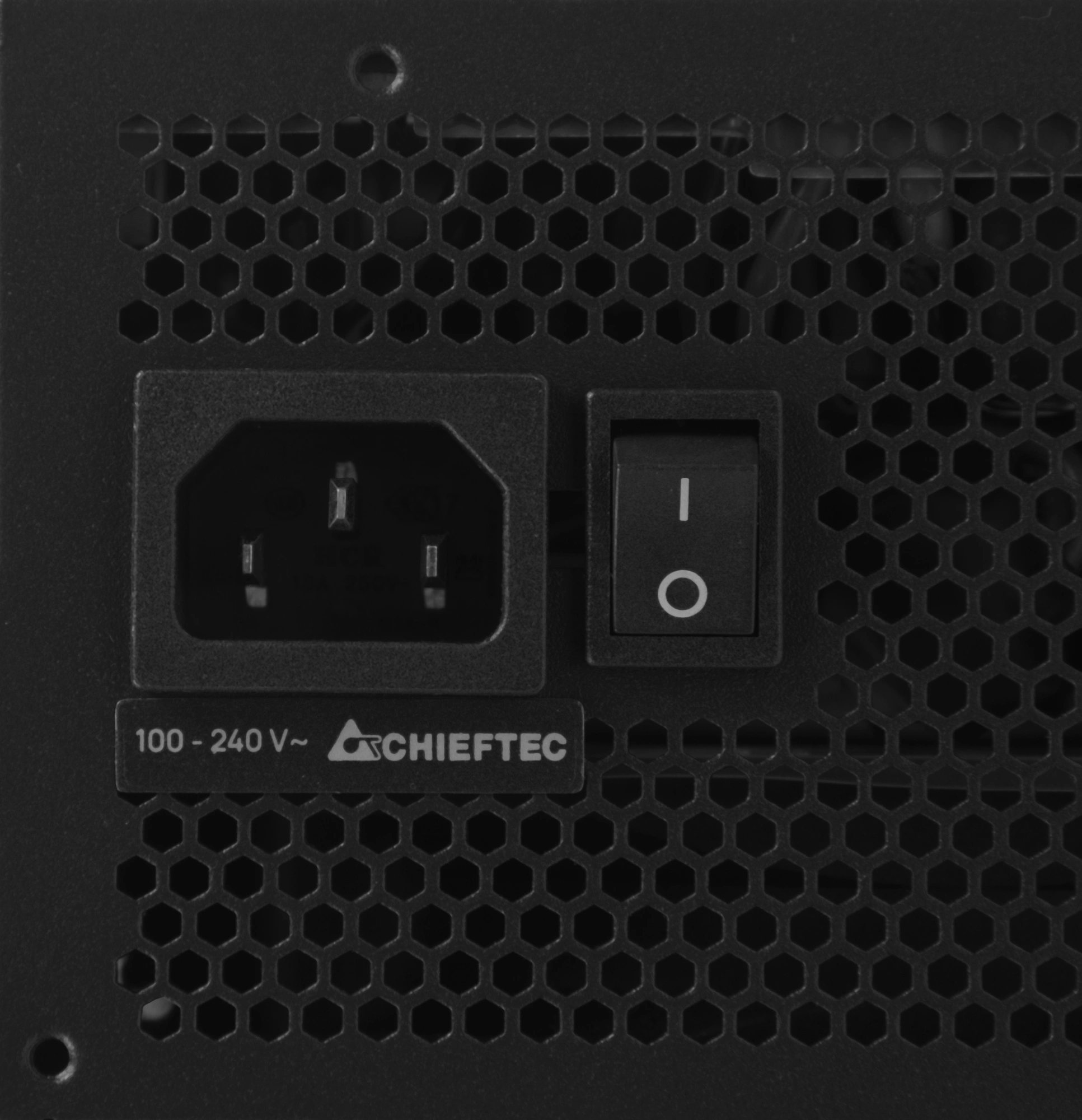 Блок питания Chieftec ATX 650W Polaris PPS-650FC 80+ gold (20+4pin) APFC 120mm fan 6xSATA Cab Manag 