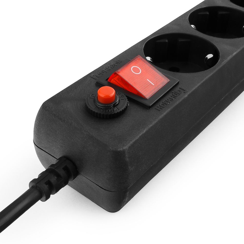 Сетевой фильтр Гарнизон ЕНLB-4 0,5 м 5 р черный {30}