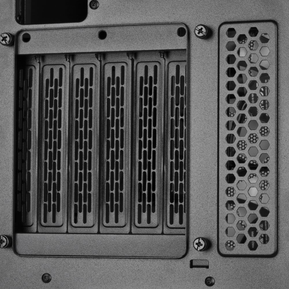 Корпус Silverstone G41FA511ZBG0020 High airflow ATX gaming chassis with excellent cooling potential 