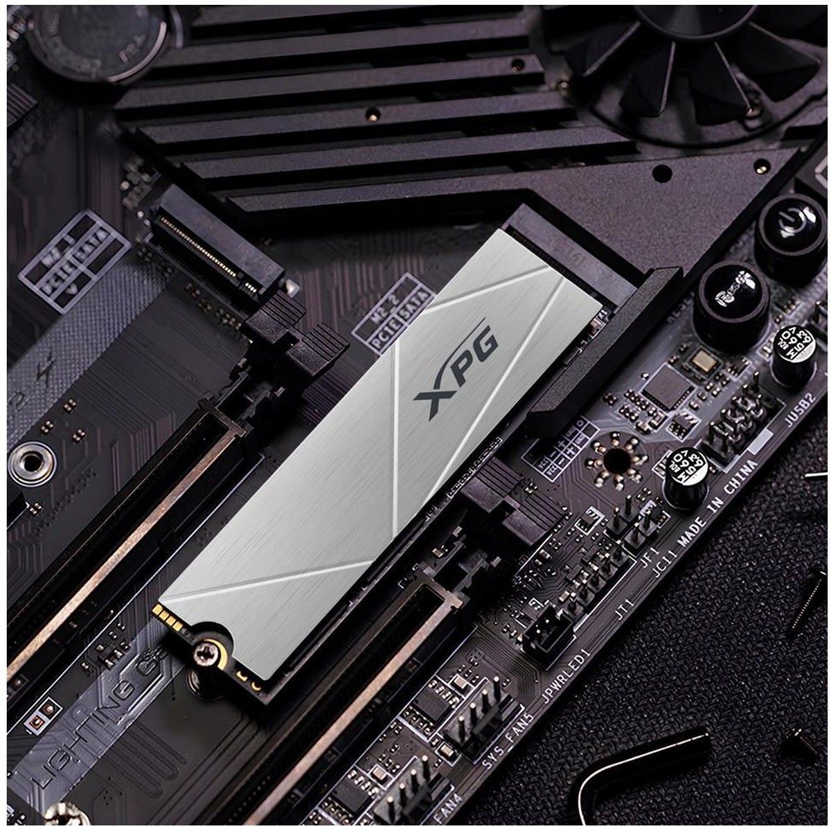 Накопитель SSD A-Data PCIe 4.0 x4 2TB AGAMMIXS60-2T-CS Gammix S60 XPG M.2 2280