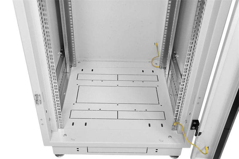 Шкаф ЦМО Шкаф телекоммуникационный напольный 42U (600x1000) дверь перфорированная 2 шт., цвет чёрный