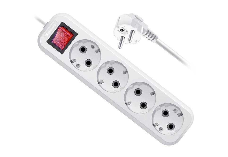 Сетевой удлинитель Defender L340 7м (4 розетки) белый (пакет ПЭ)