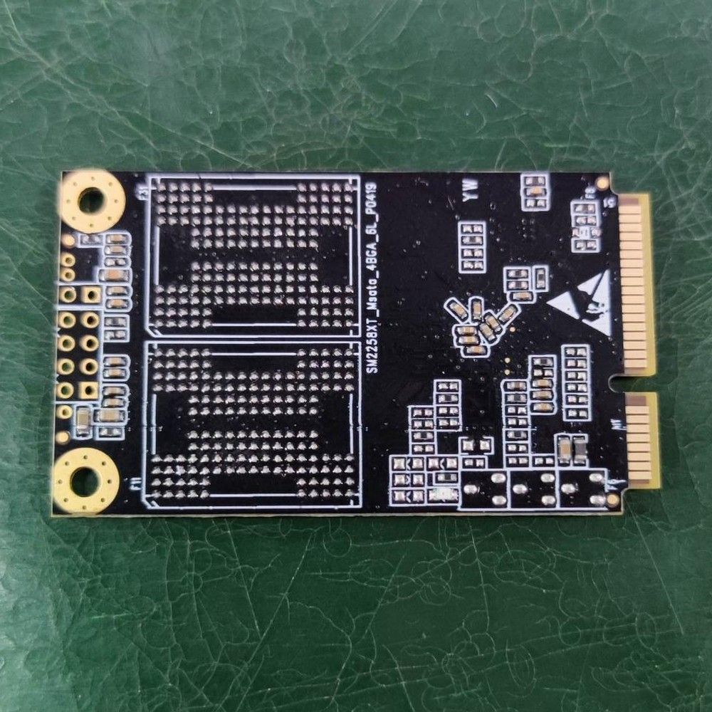 Накопитель SSD AMD SATA 256GB R5MS256G5 Radeon R5 mSATA