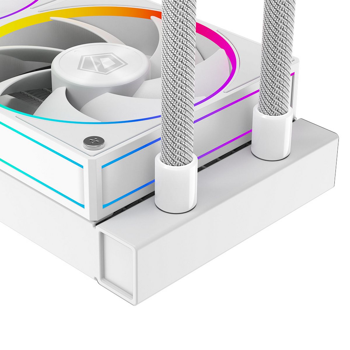Система водяного охлаждения ID-Cooling SL240 ARGB Soc-AM5/AM4/1200/1700/1851 белый 4-pin 14-30dB Al+
