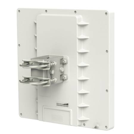 Точка доступа MikroTik QRT 5 with 24dbi 5GHz antenna, High Gain Dual Chain 802.11an wireless, 600MHz