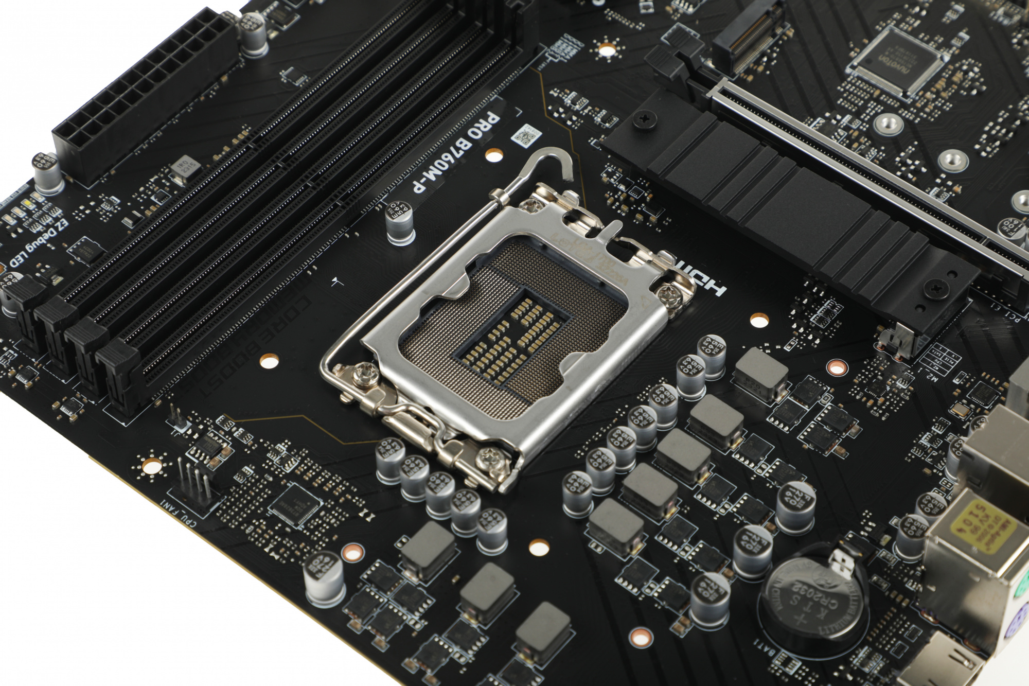 Материнская плата MSI PRO B760M-P Soc-1700 Intel B760 4xDDR5 mATX AC`97 8ch(7.1) GbLAN+VGA+HDMI+DP